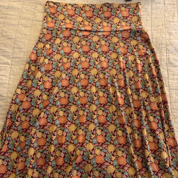 ✨3 for $25✨ Lularoe Azure skirt - Picture 1 of 3